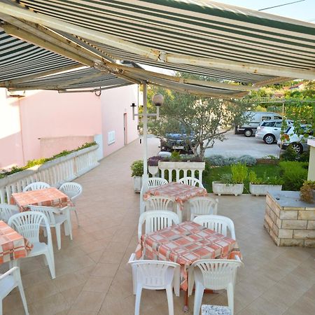 Apartments Lonic Куклица Екстериор снимка