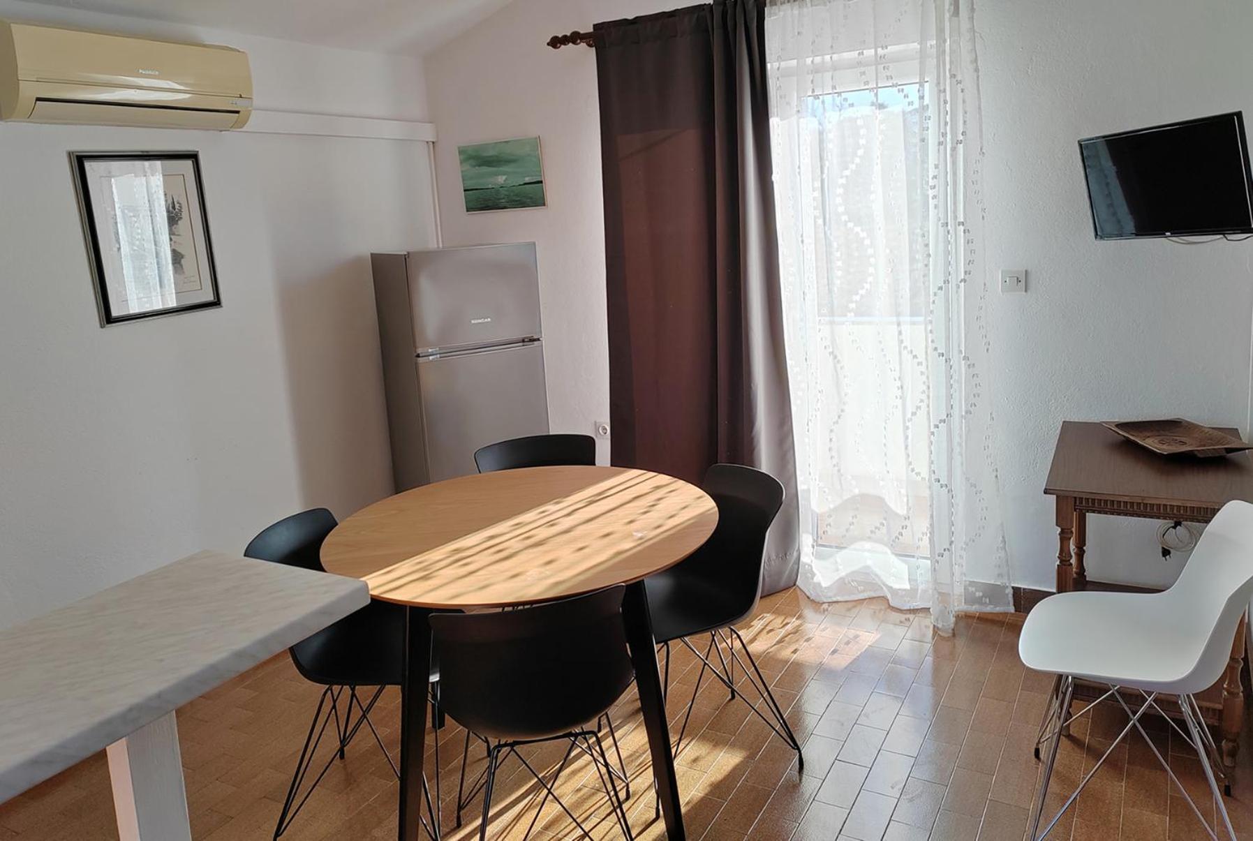 Apartments Lonic Куклица Екстериор снимка