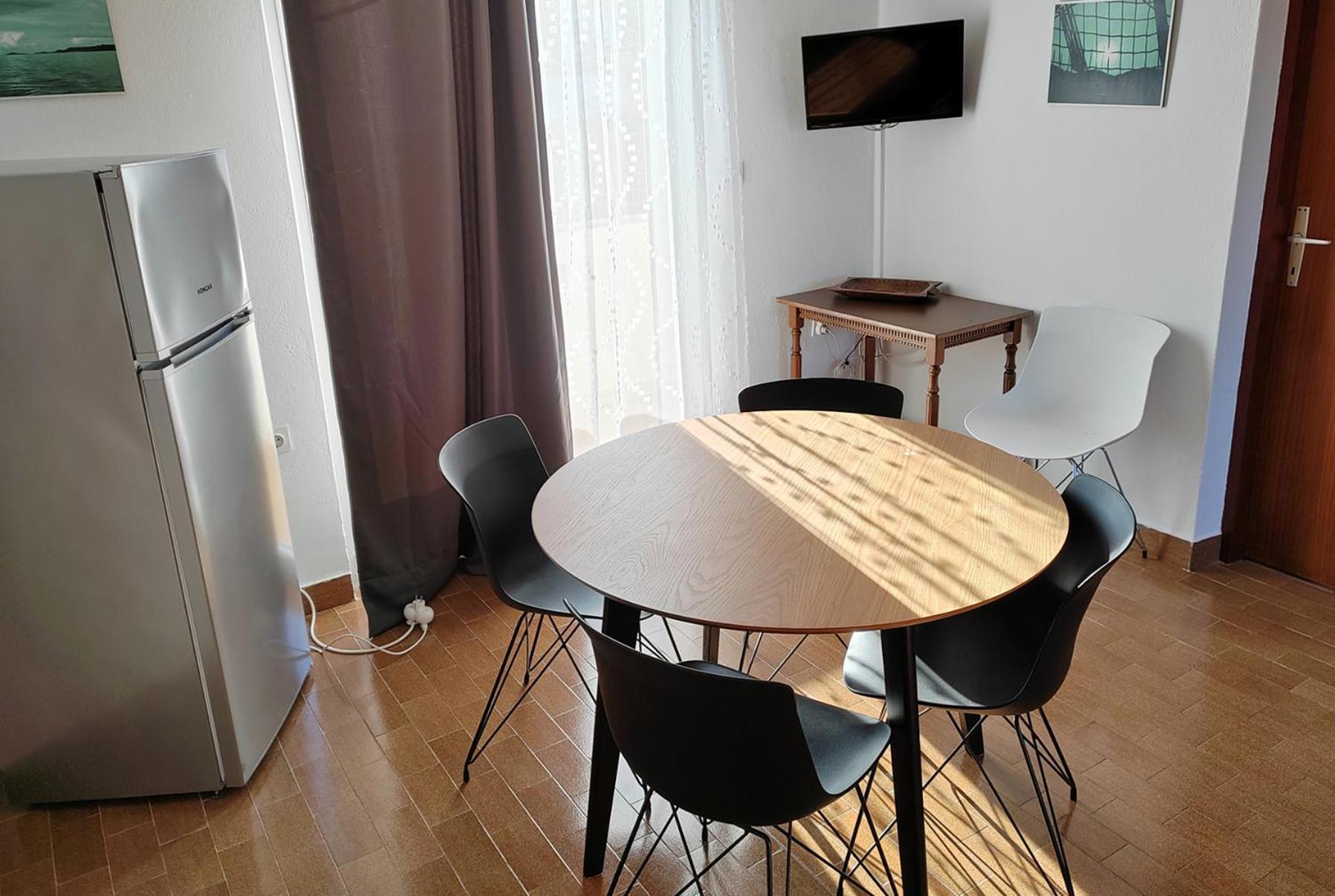 Apartments Lonic Куклица Екстериор снимка