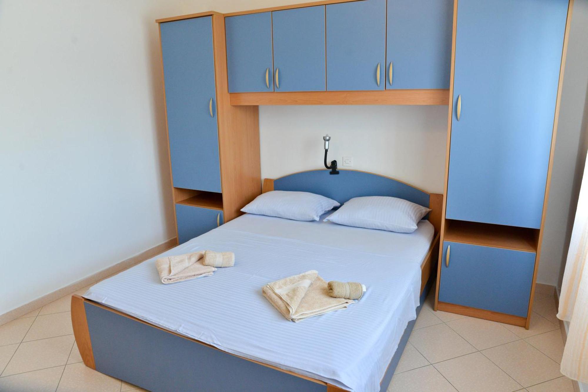 Apartments Lonic Куклица Стая снимка