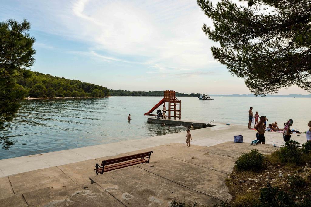 Apartments Lonic Куклица Екстериор снимка