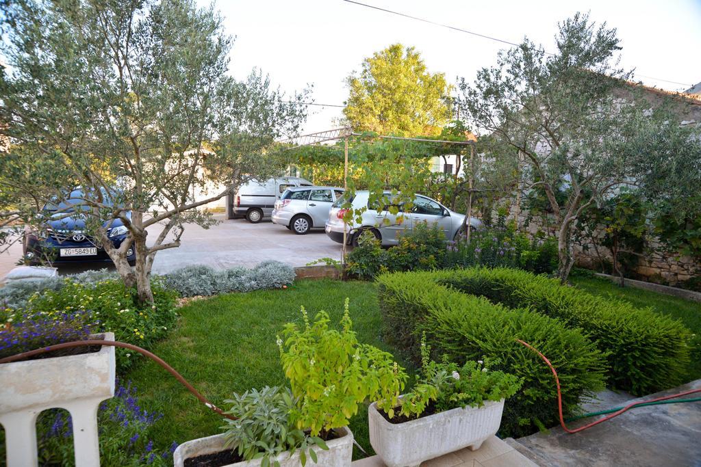 Apartments Lonic Куклица Екстериор снимка