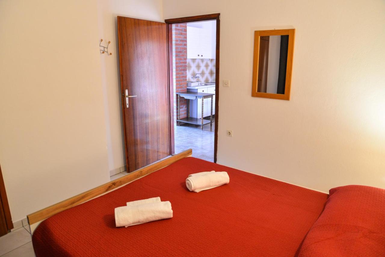 Apartments Lonic Куклица Екстериор снимка
