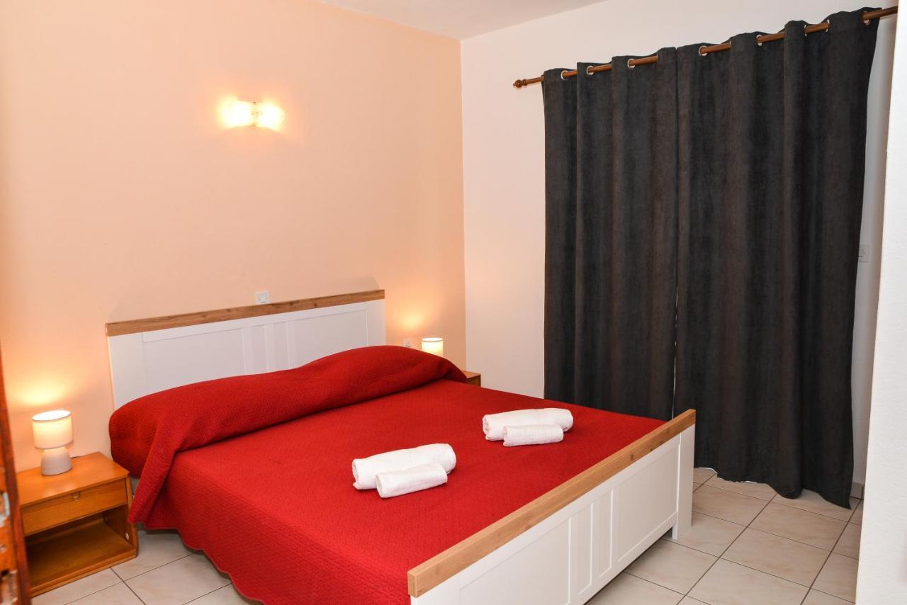 Apartments Lonic Куклица Екстериор снимка