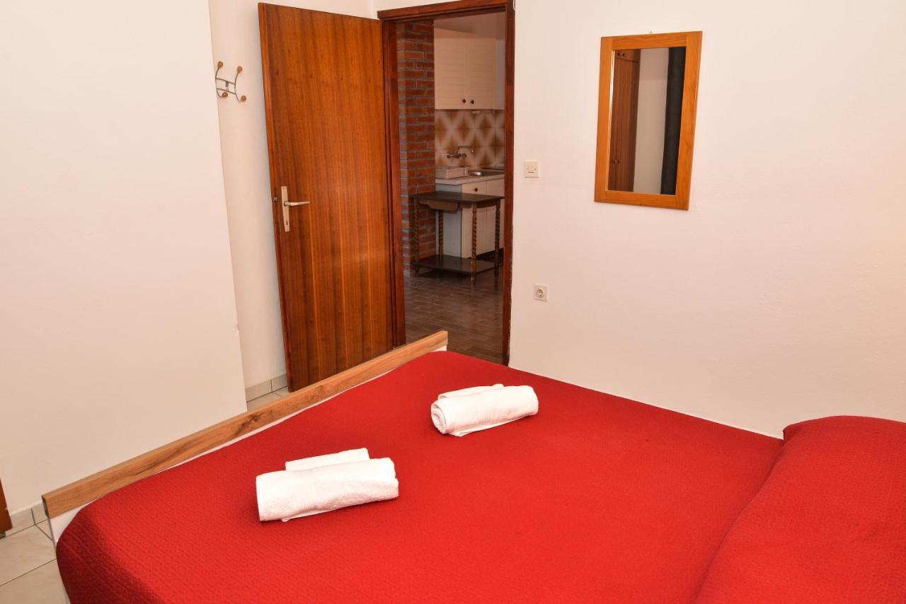 Apartments Lonic Куклица Екстериор снимка